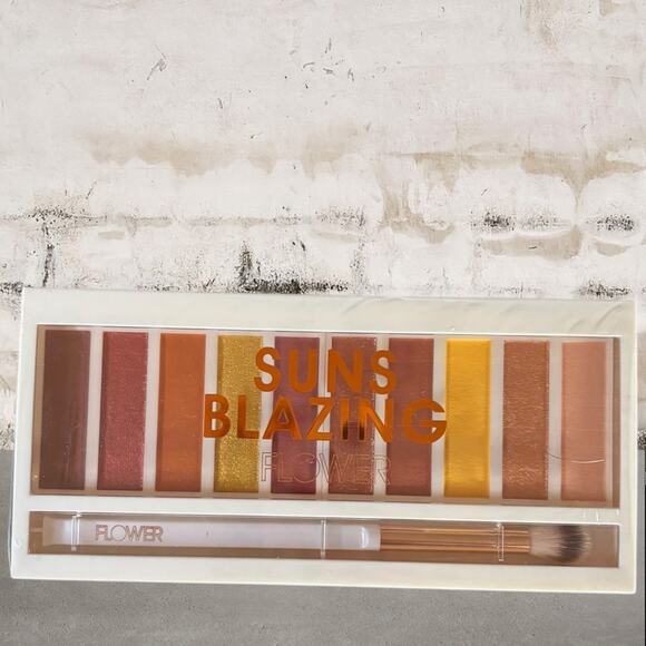Suns Blazing Flower Beauty Eyeshadow Palette NEW - Picture 2 of 3